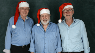 Trio De Grå Synger klar til julefællessang